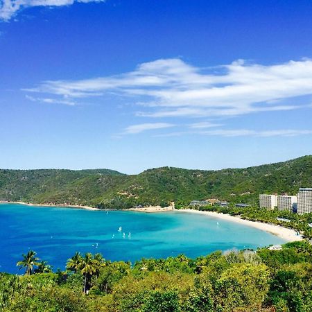Beachfront Hamilton Island Exterior photo