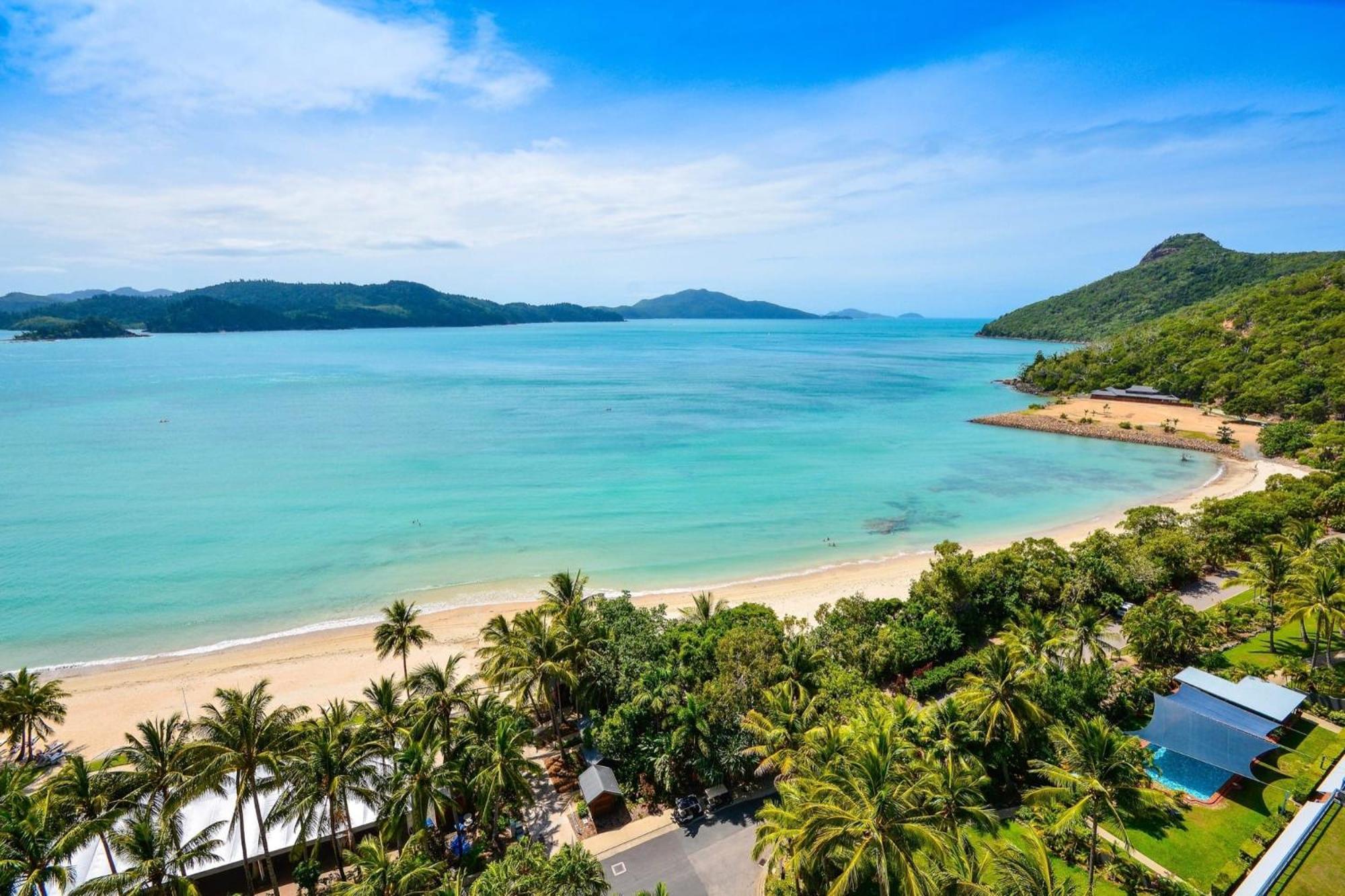 Beachfront Hamilton Island Exterior photo